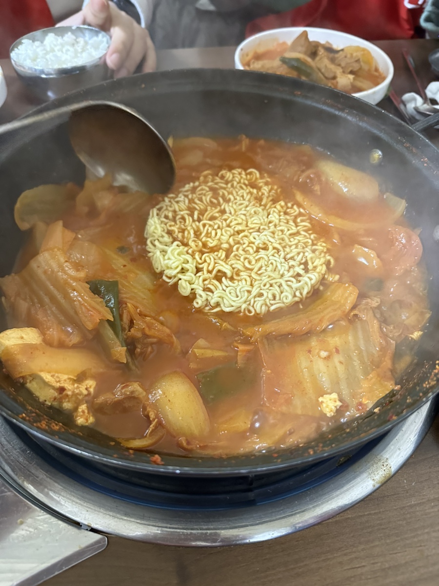 원조생고기 두루치기전문 이미지