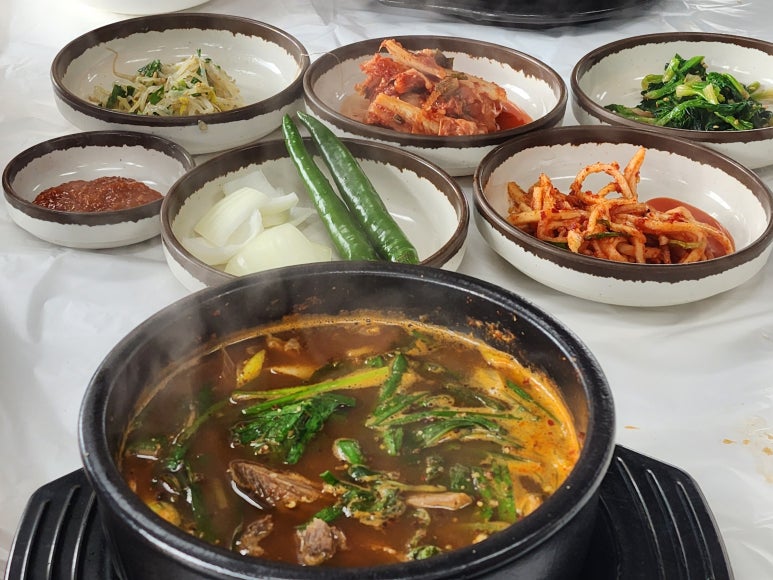 간월도황칠염소탕 이미지