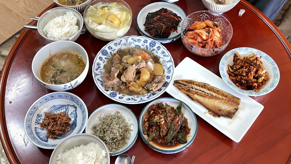 시골백반 이미지