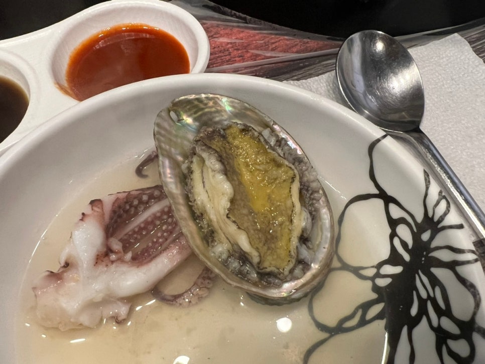 해물왕창손칼국수조개전골 이미지