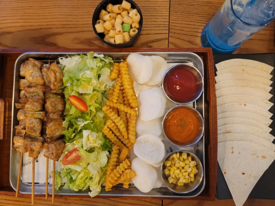 꼬치의 품격(영종운서점) 이미지