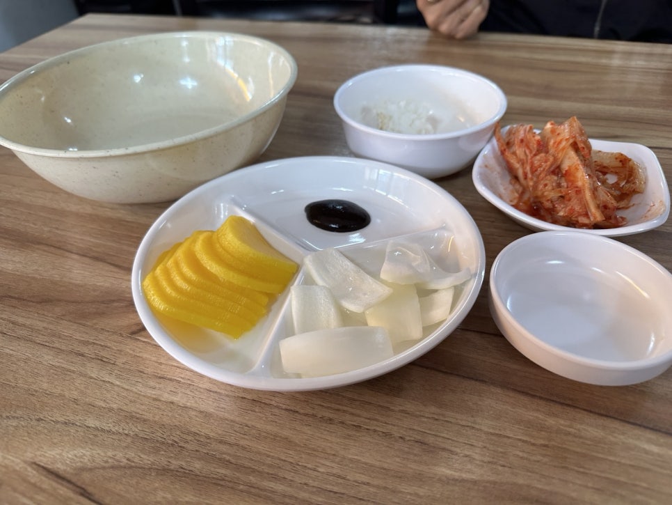 필짬뽕 이미지