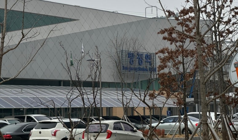 스타벅스 아산탕정역점 이미지