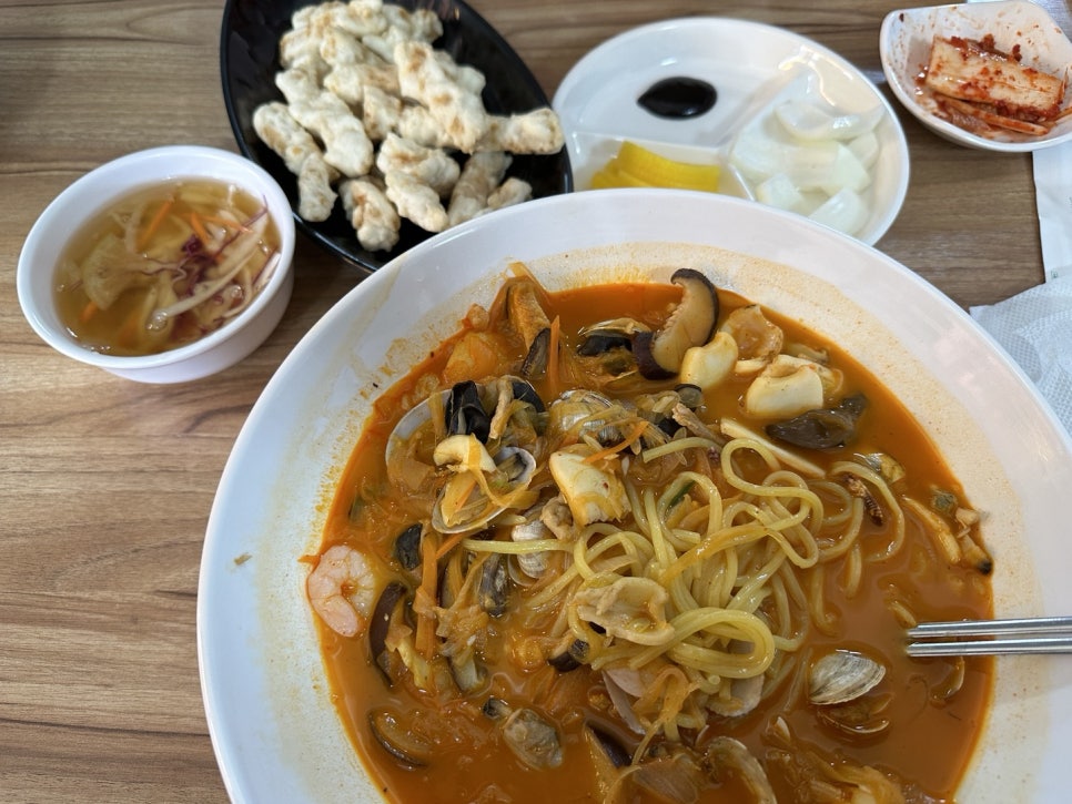 필짬뽕 이미지