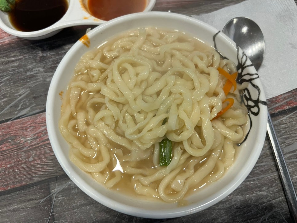 해물왕창손칼국수조개전골 이미지