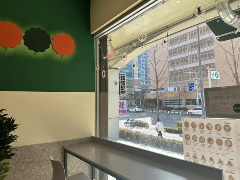 샐러디 평촌역점 이미지
