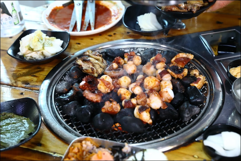 맥반석문어구이 이미지
