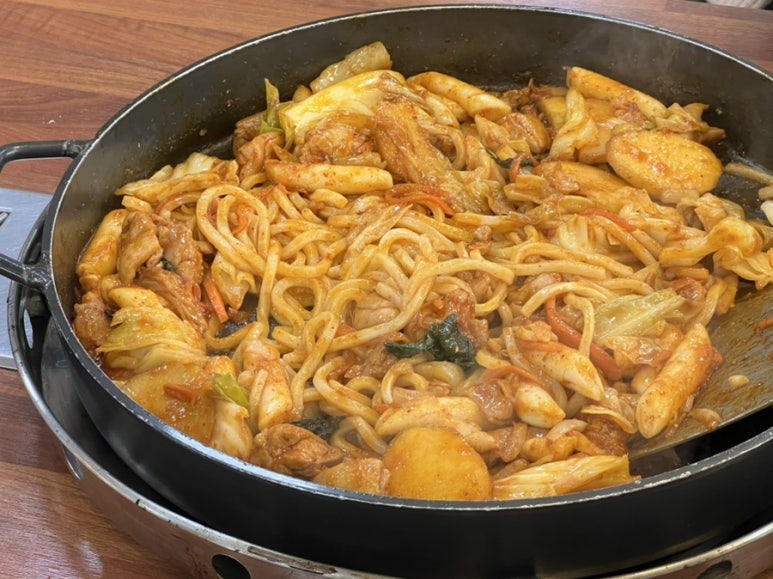 본가중앙탑막국수대영점 이미지