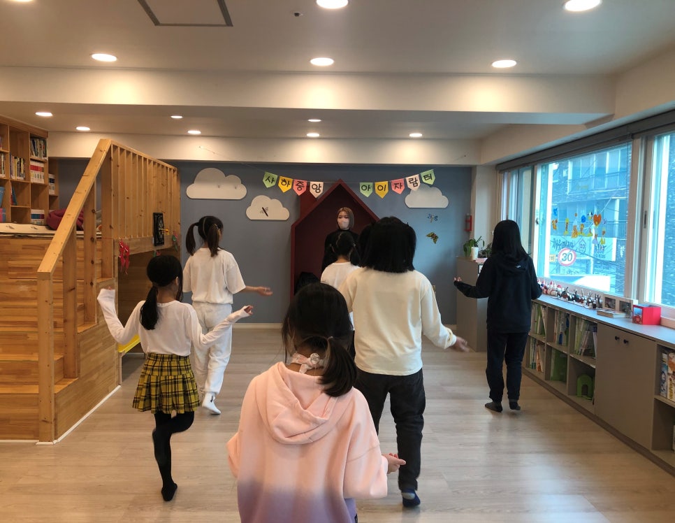 방과후방송댄스 이미지