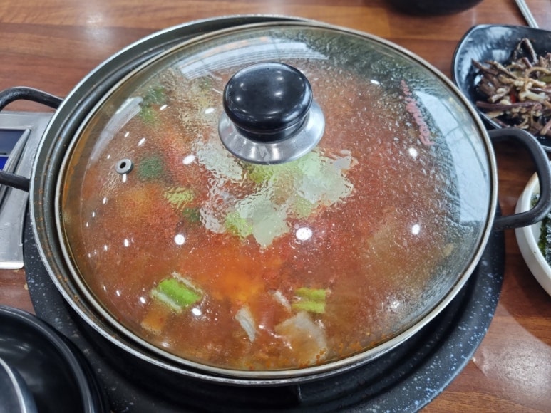 울엄마 김치찌개 이미지