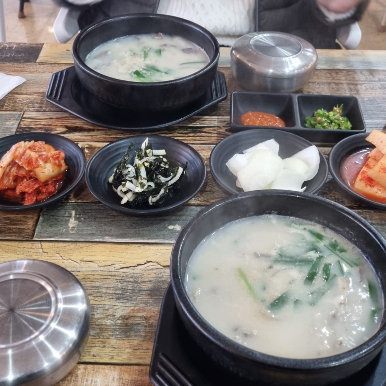팔천순대국밥 이미지