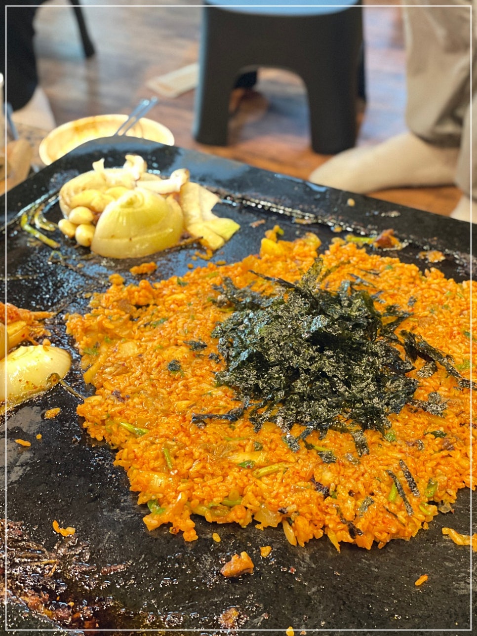 자주오리돌판구이 이미지