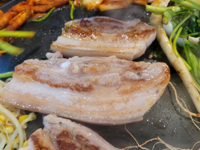 더덕솥뚜껑삼겹살서문점 이미지