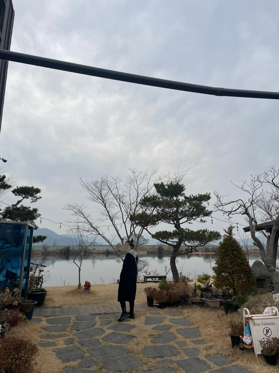 아기동물카페 이미지