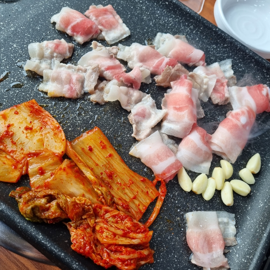 숲고을대패삼겹집밥정식 이미지