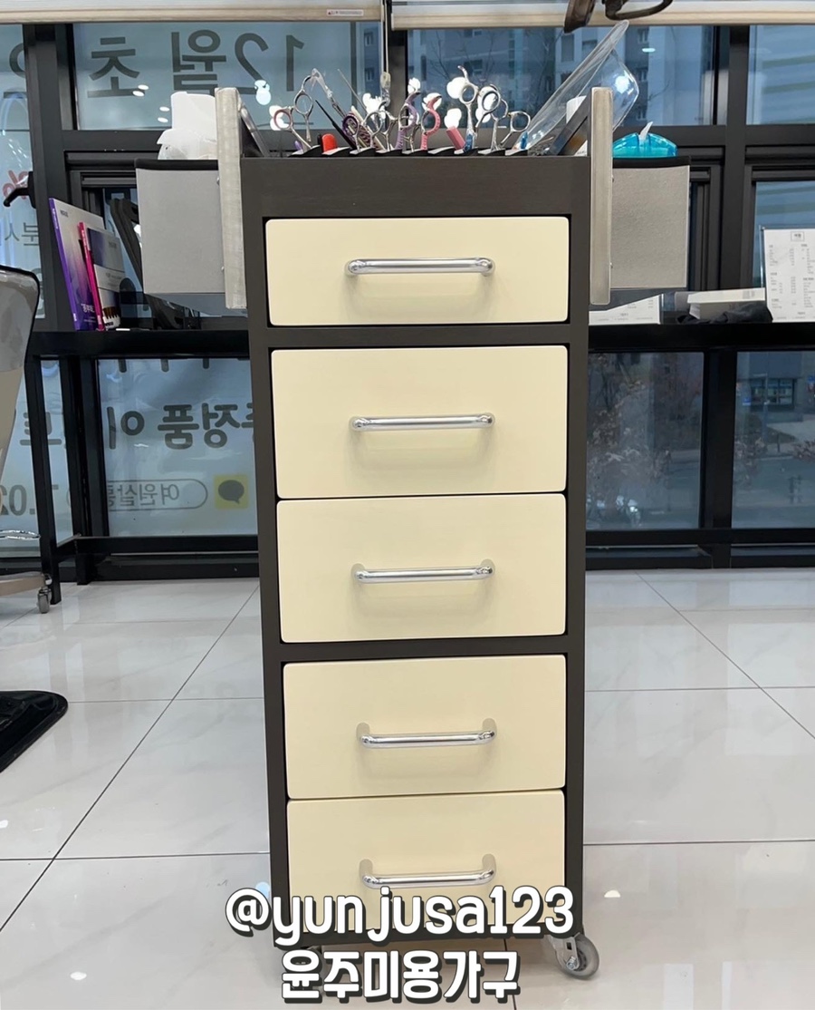 윤주헤어샵 이미지
