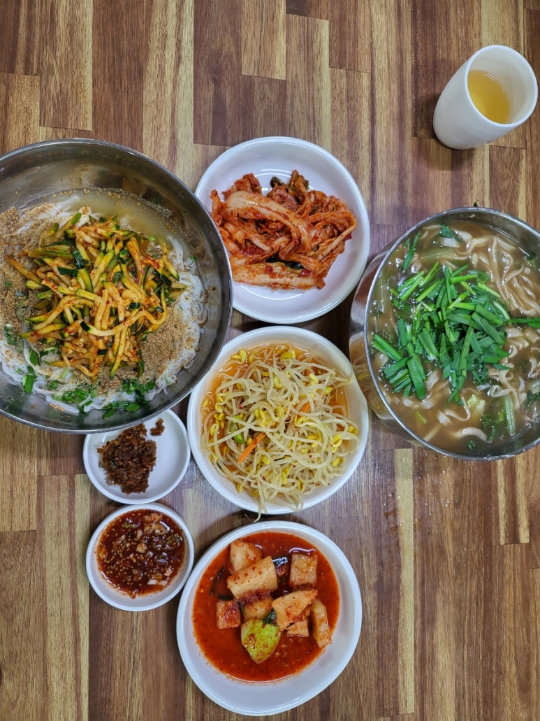 호로록건진국수 이미지
