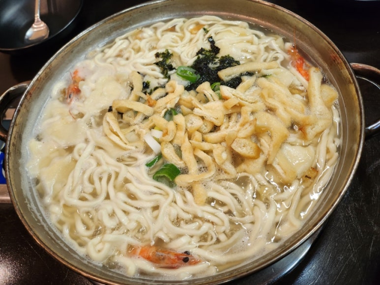 참바지락칼제비 이미지