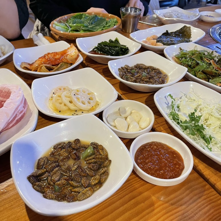 마당숯불돼지 이미지