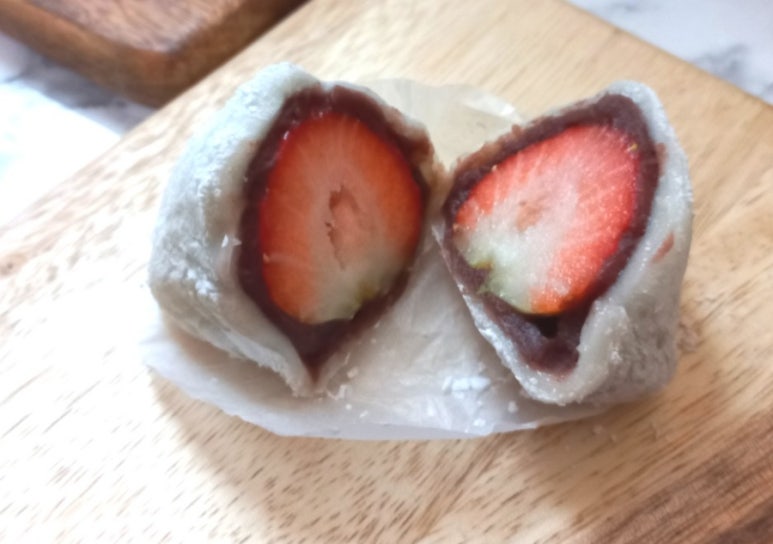 낭만딸기모찌 이미지