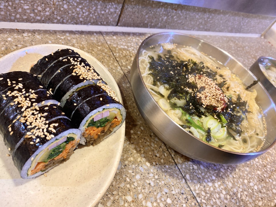 옥이네김밥 이미지
