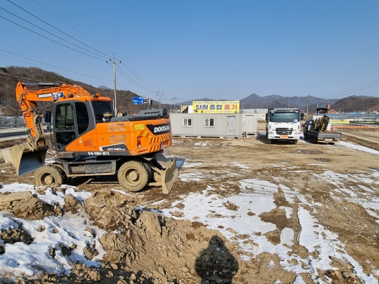 경기건설중기 이미지