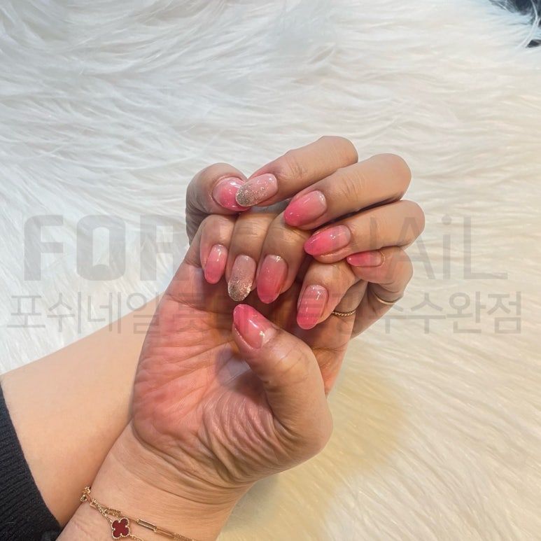 유라네일 이미지