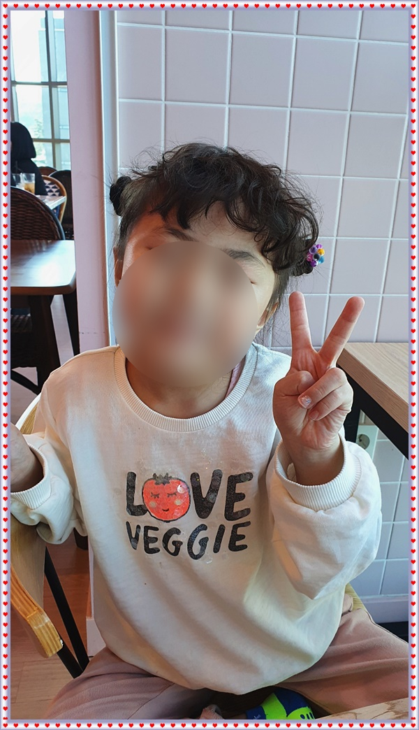 까까머리 미용실 이미지
