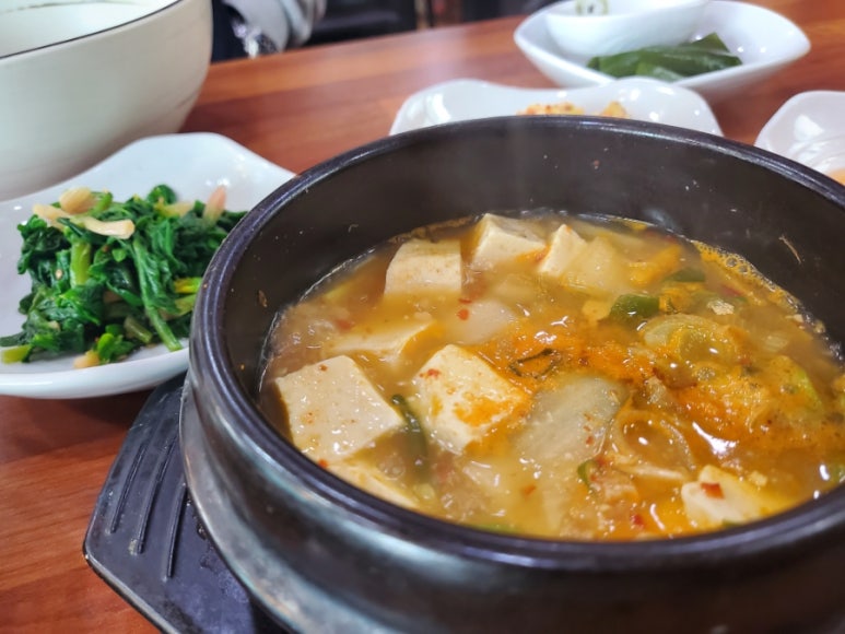 춘심이보리밥 이미지