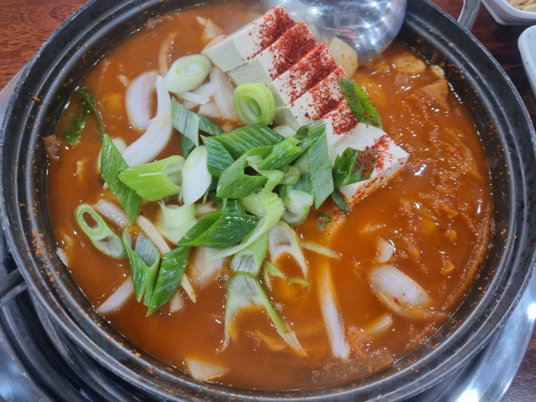 복돼지김치찌개 이미지