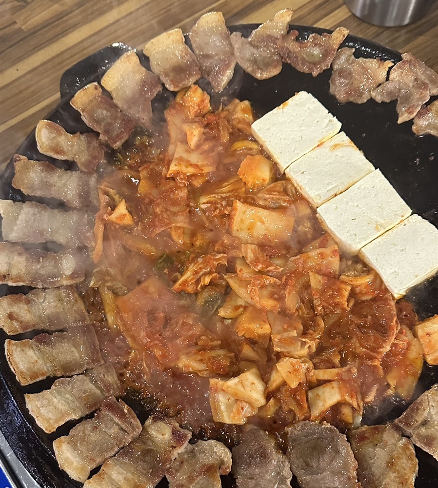 무쇠김치삼겹 대전봉명점 이미지