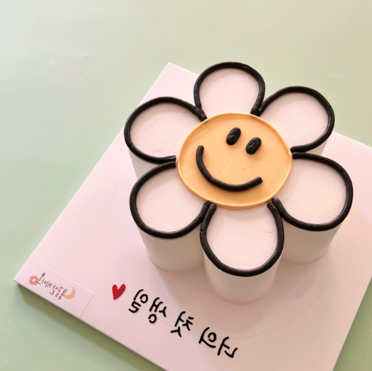 봄꽃달케이크 이미지