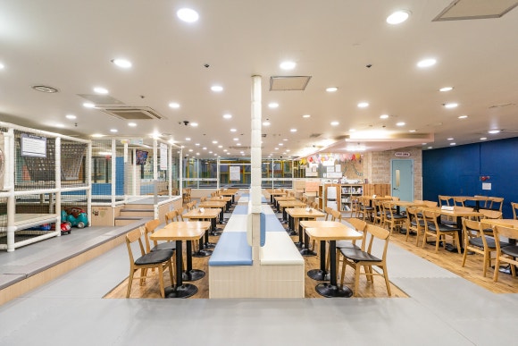 플레이 점핑 이미지