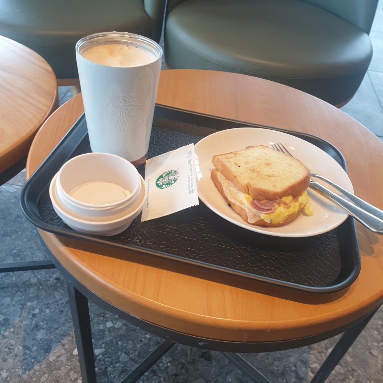 스타벅스 거제대로DT점 이미지