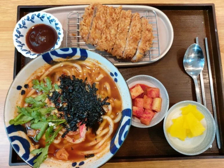 명작돈까스 이미지