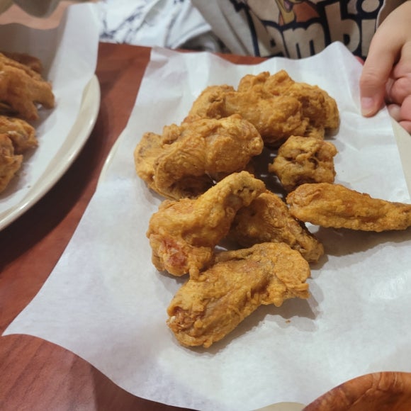 오케리아치킨 이미지