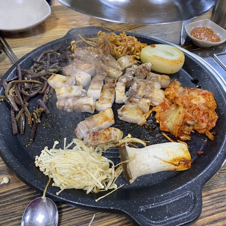 돌곶이민물장어 이미지