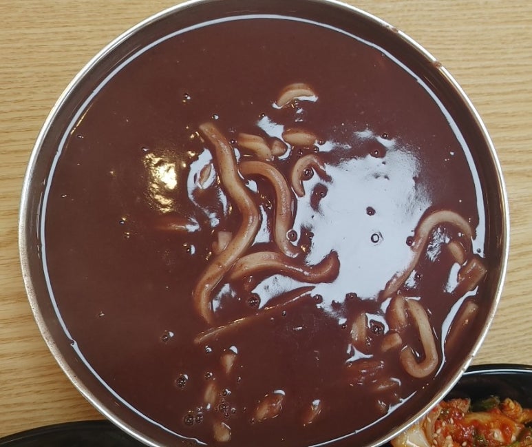 시골팥칼국수 이미지