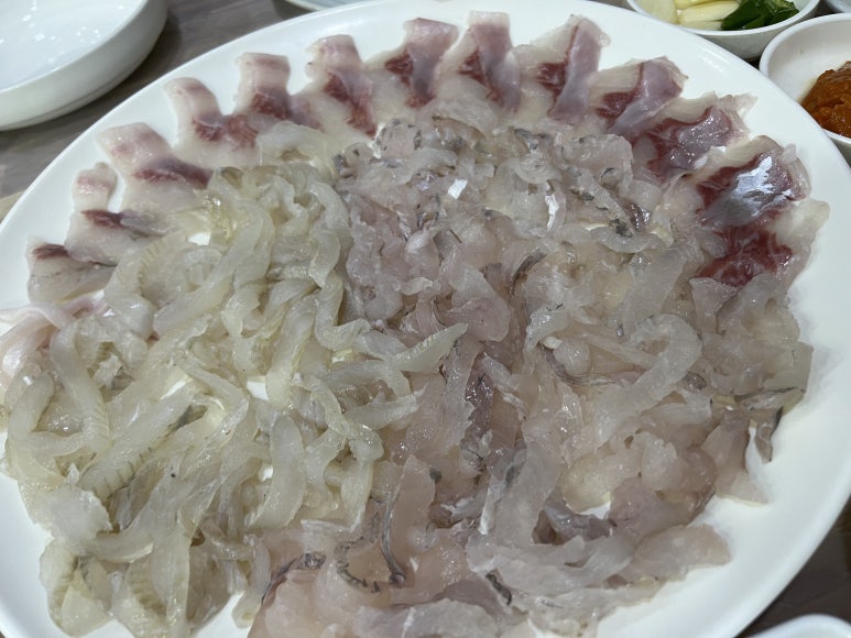 흰고래참가자미횟집 이미지