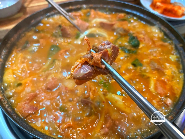 금돈곱창전골 이미지