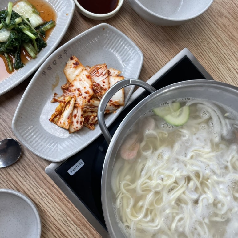 우림칼국수송절점 이미지