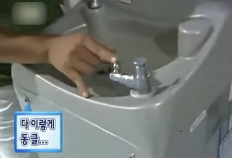 창고식당 이미지