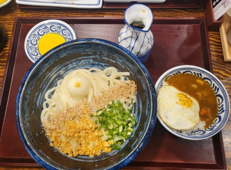 금빛우동 이미지