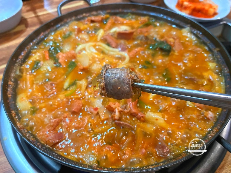 금돈곱창전골 이미지