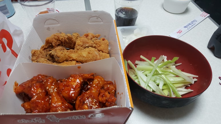 와요치킨 이미지