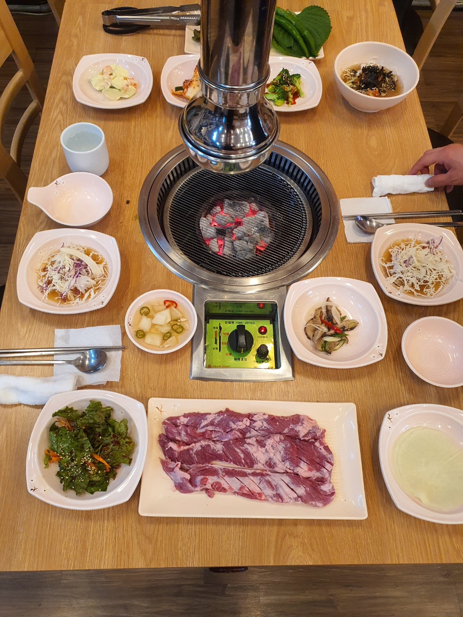 황소야돼지야 이미지