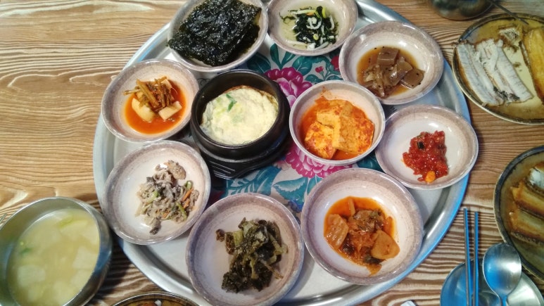 둥근상시골집 이미지