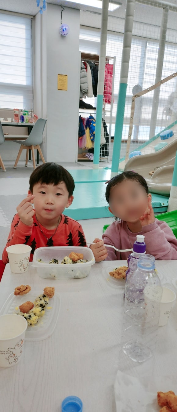 우리끼리키즈카페아쿠아마을 이미지