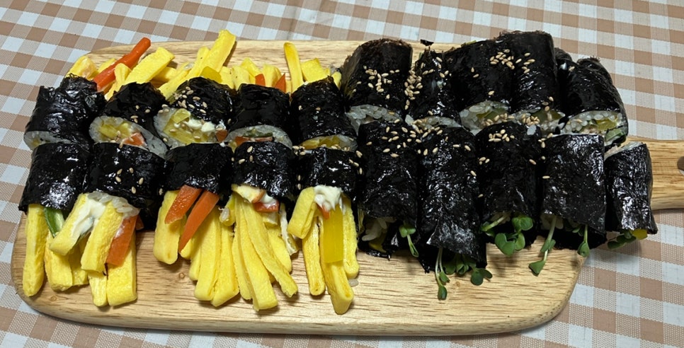 꼬미꼬미꼬마김밥 이미지