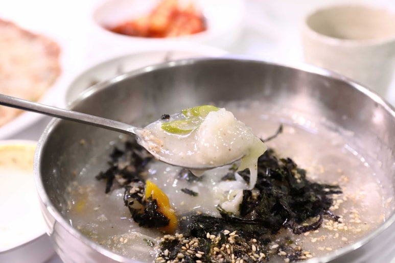 맛나칼국수 이미지